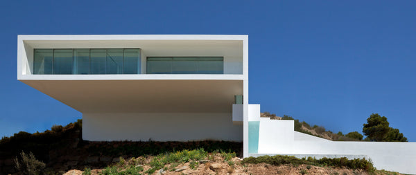 Fran Silvestre, House on the Cliff