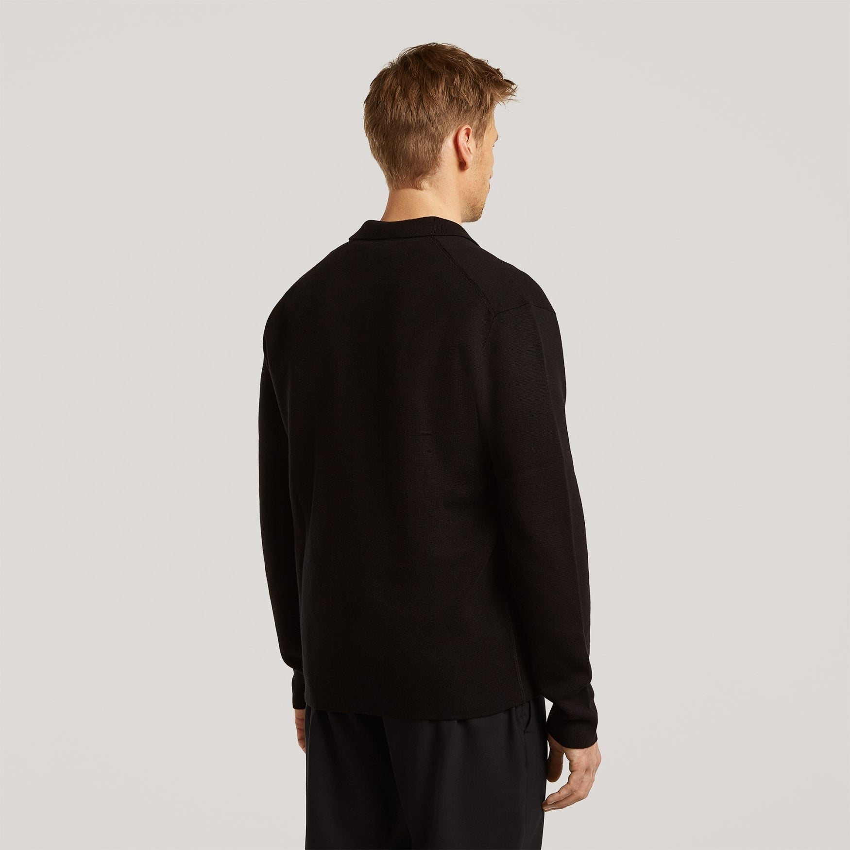 MAXWELL | Pure Black