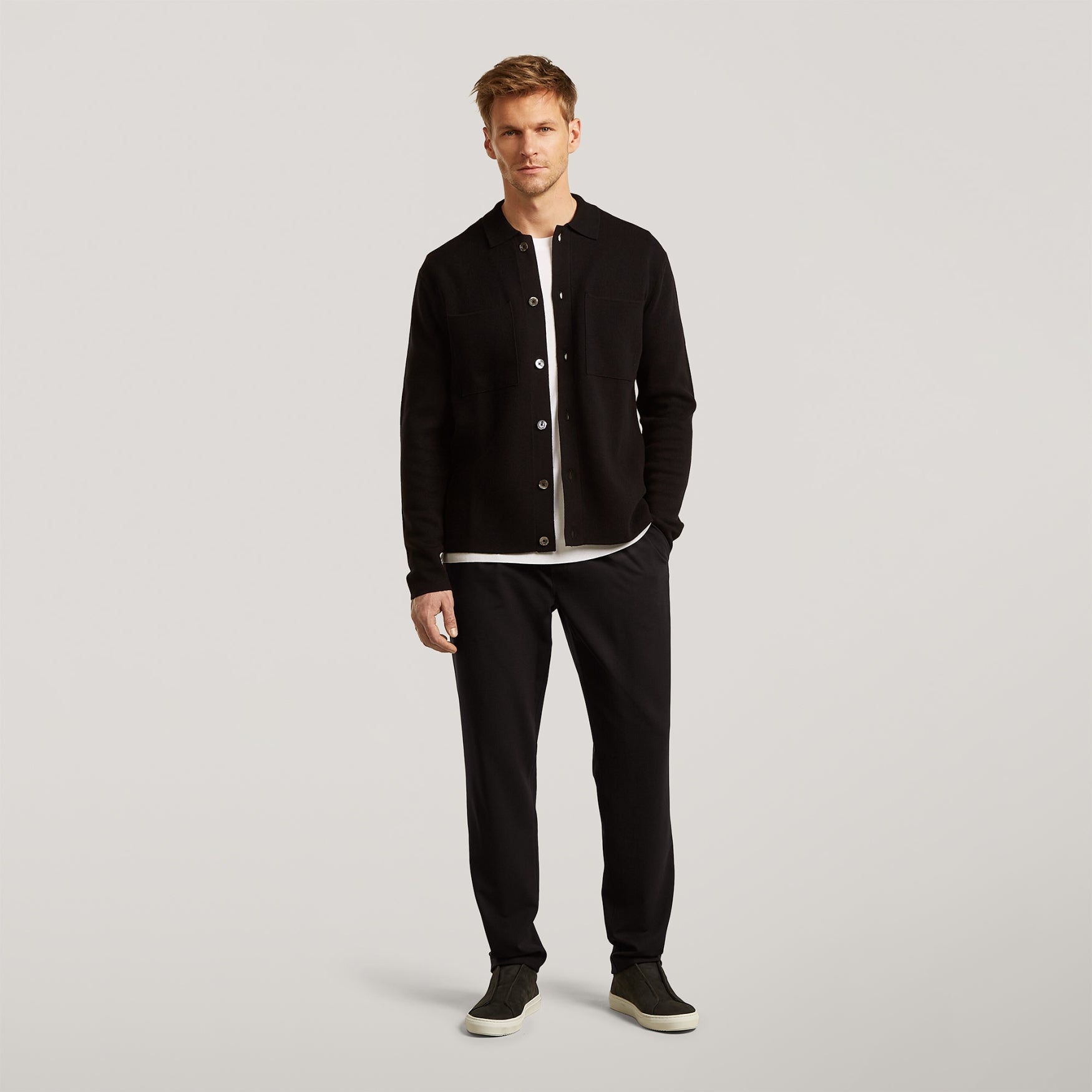 MAXWELL | Pure Black