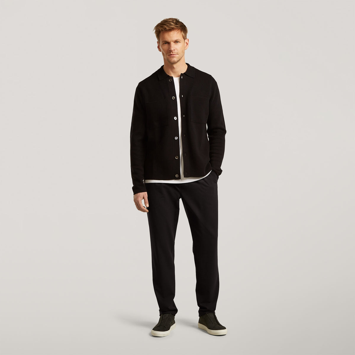 MAXWELL | Pure Black