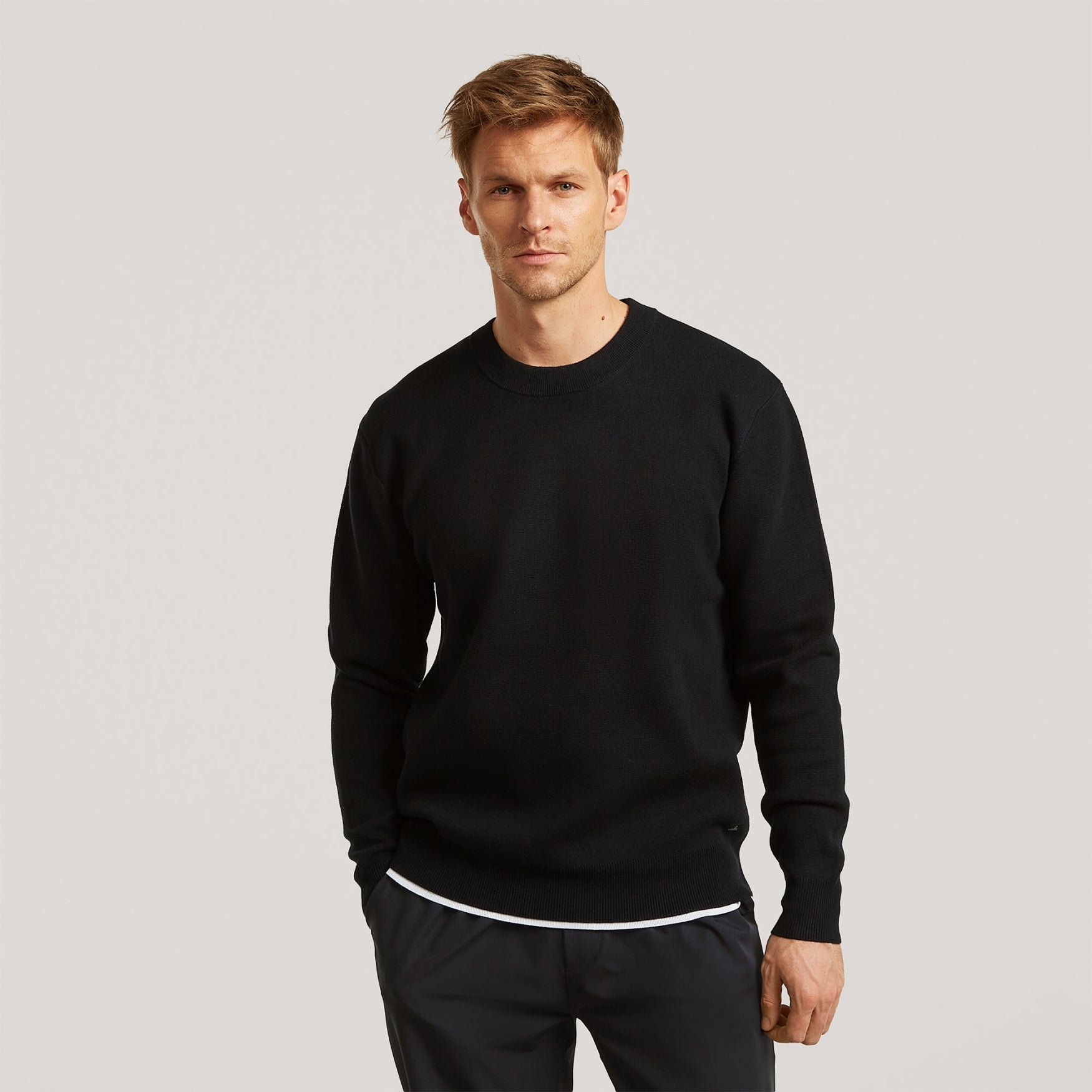 HAMPTON | Pure Black
