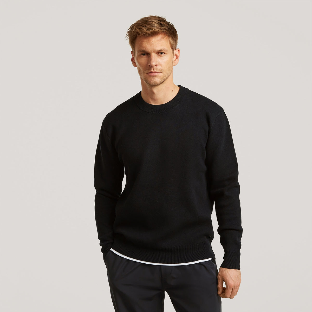 HAMPTON | Pure Black