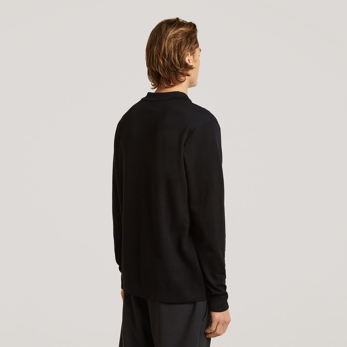 BARLOW | Pure Black