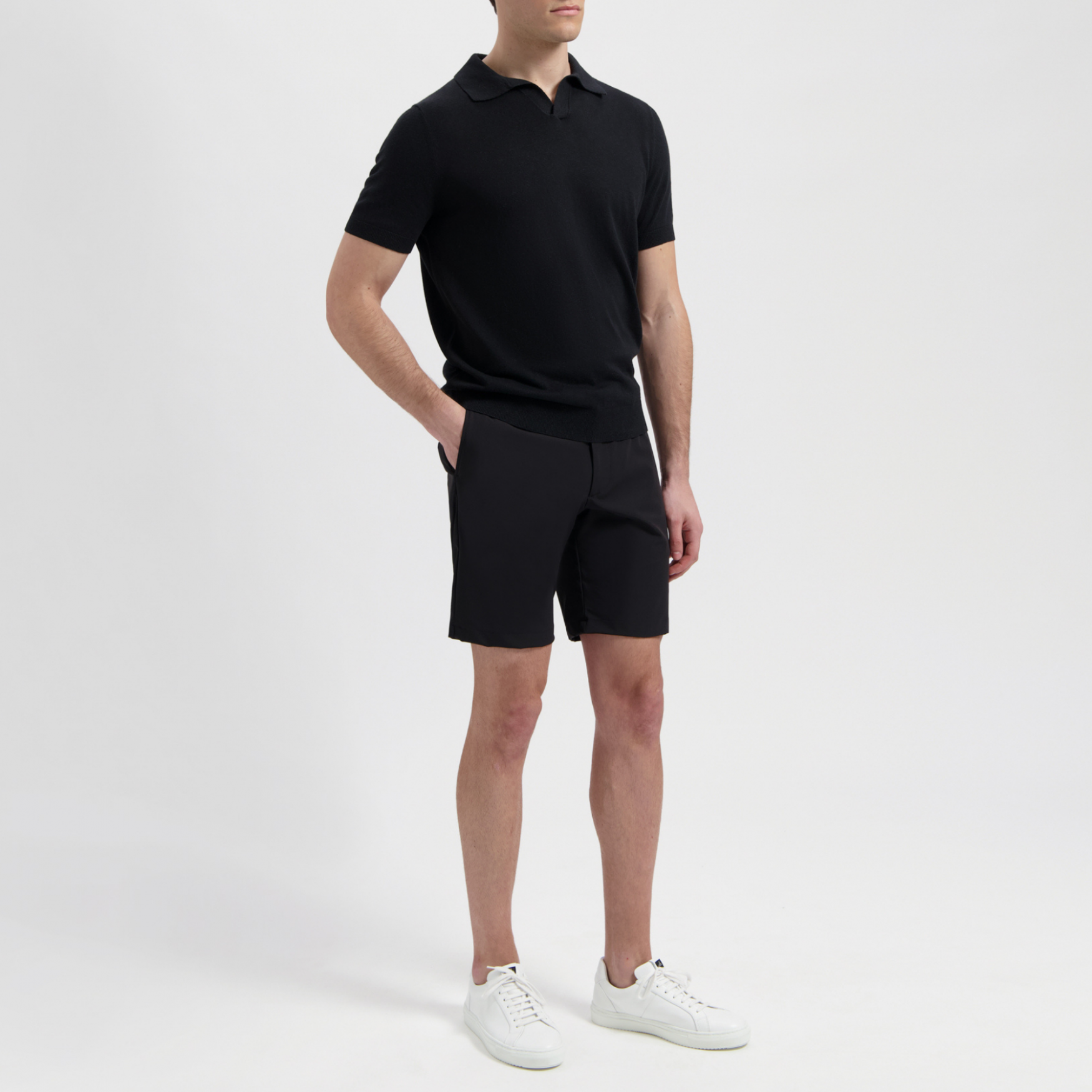 ANDERSON | Pure Black