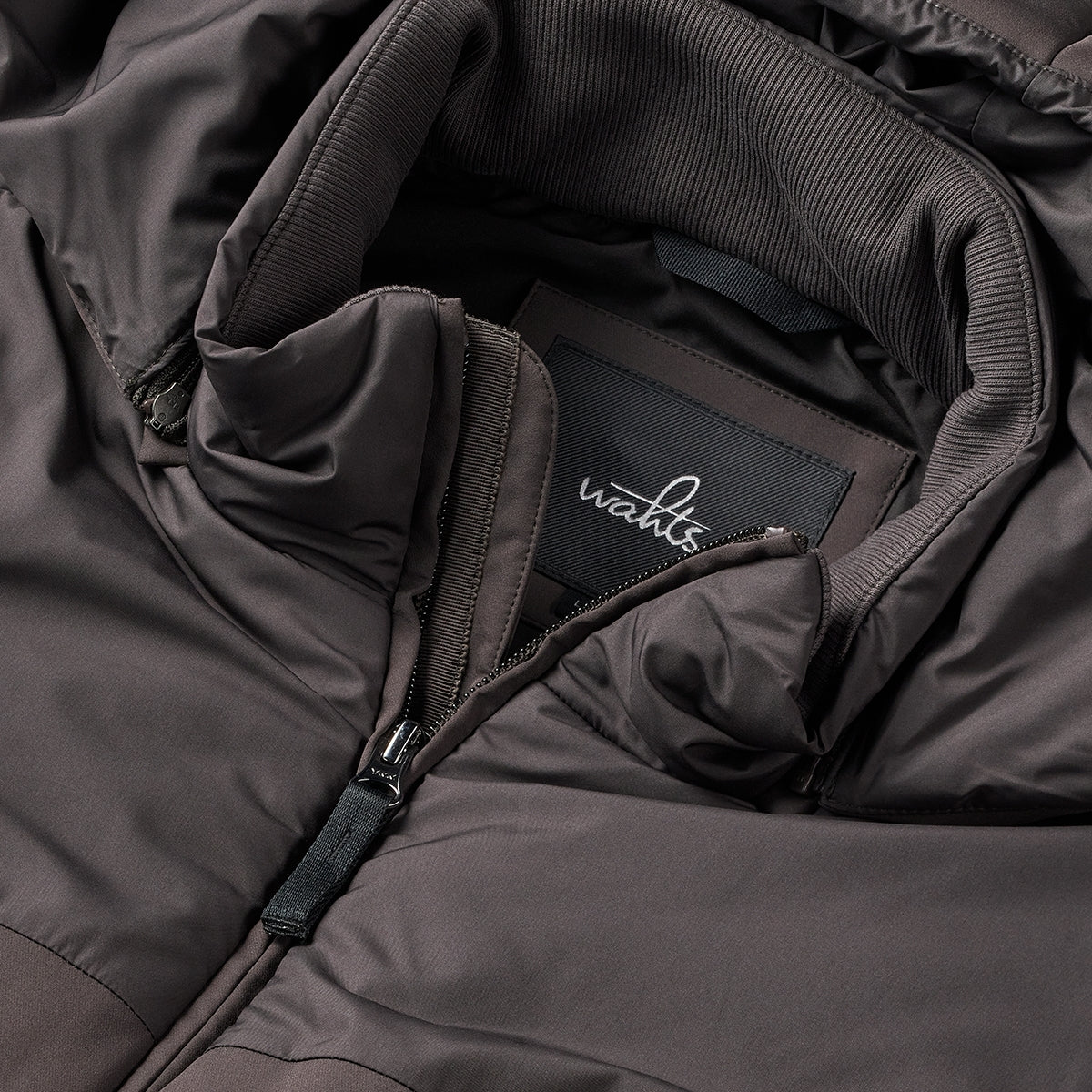 BURROWS | Dark Brown