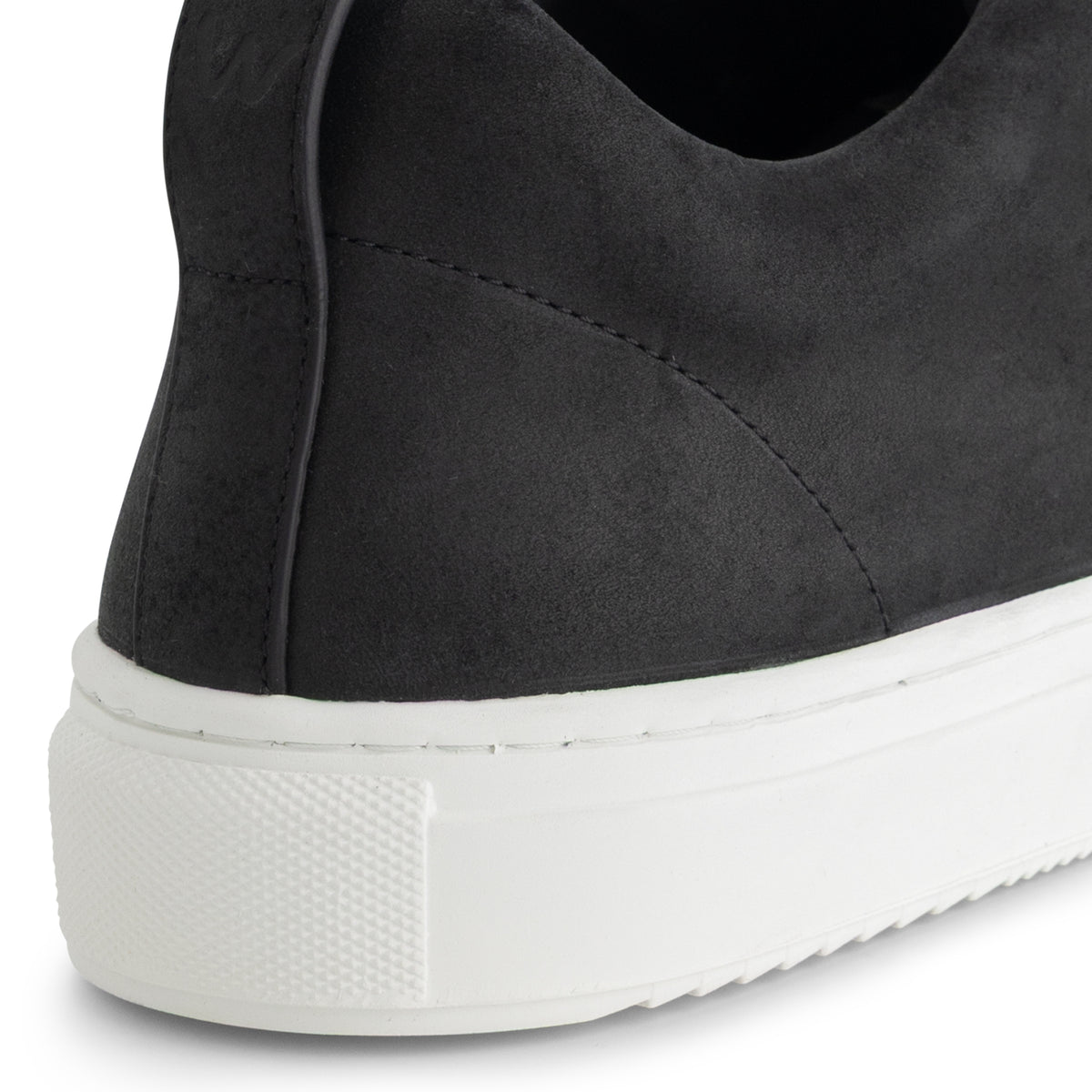 HIGGINGS | Off Black