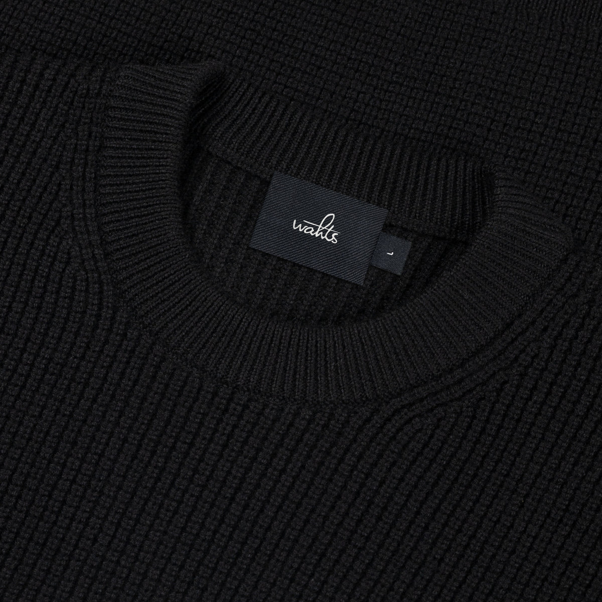 LAWRENCE | Pure Black