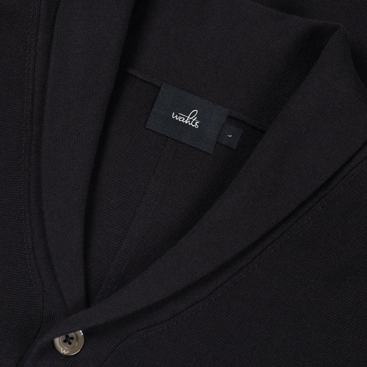 NICHOLS | Pure Black