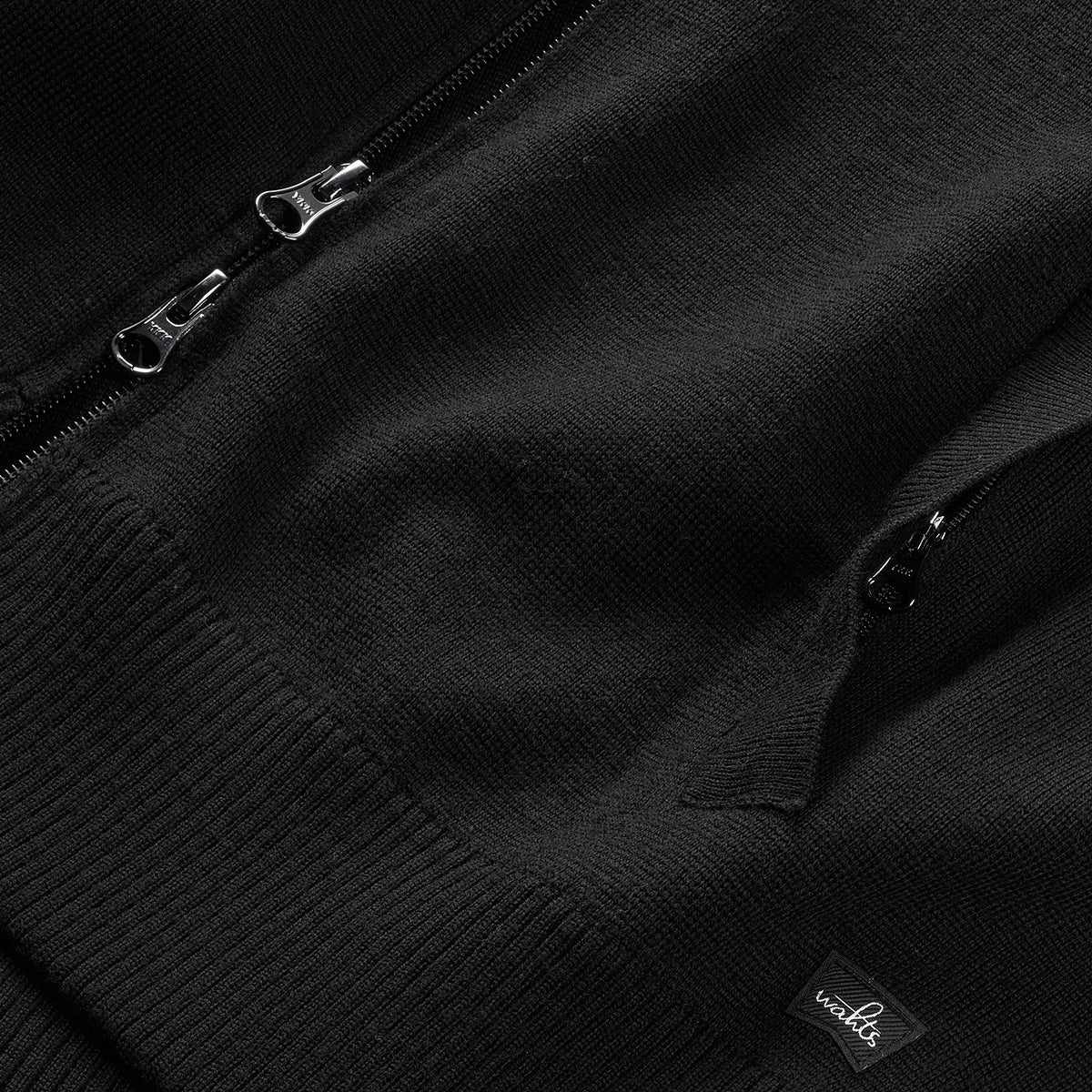 WARNER | Pure Black