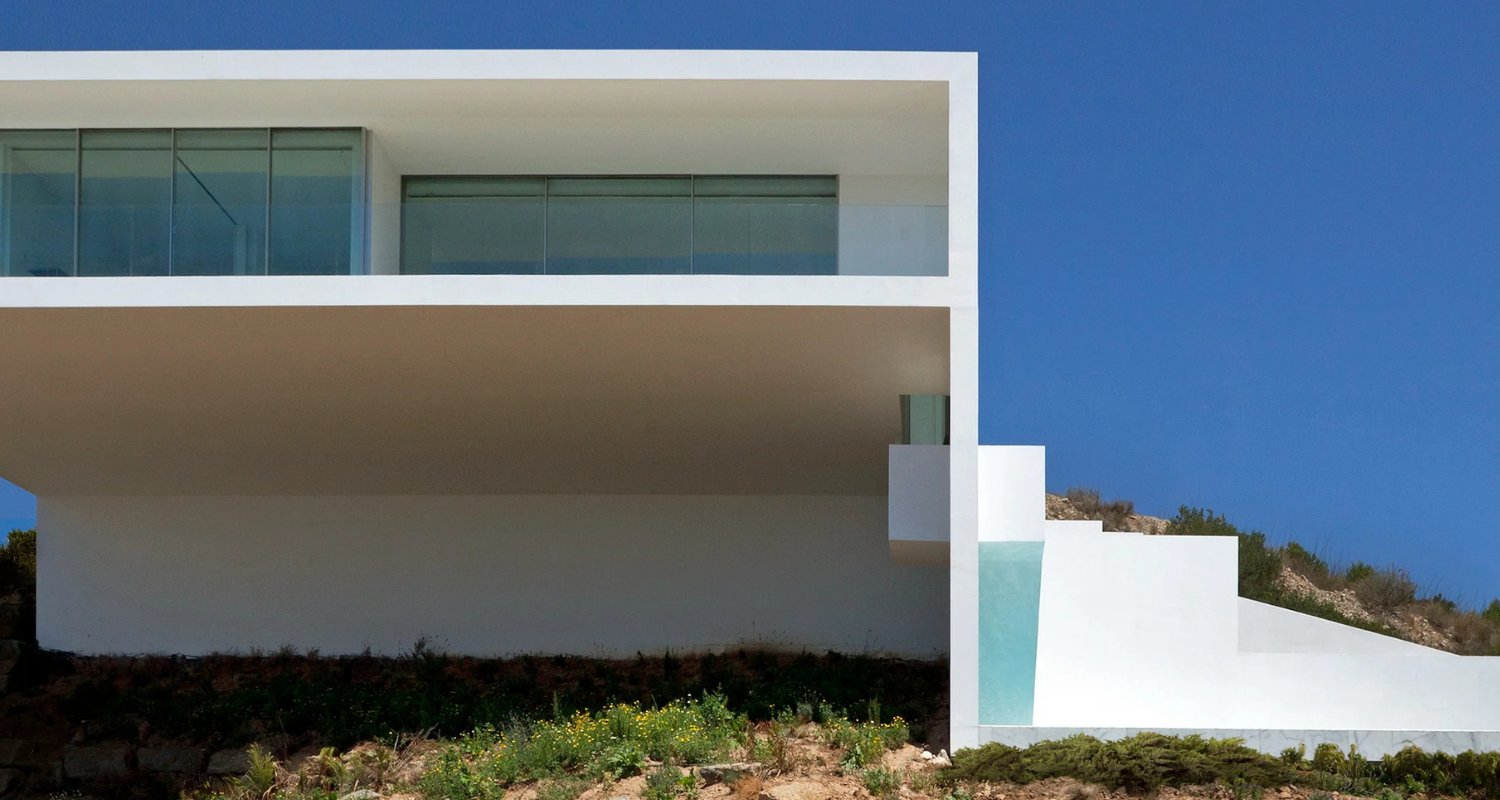 The SS22 Location: House On The Cliff
