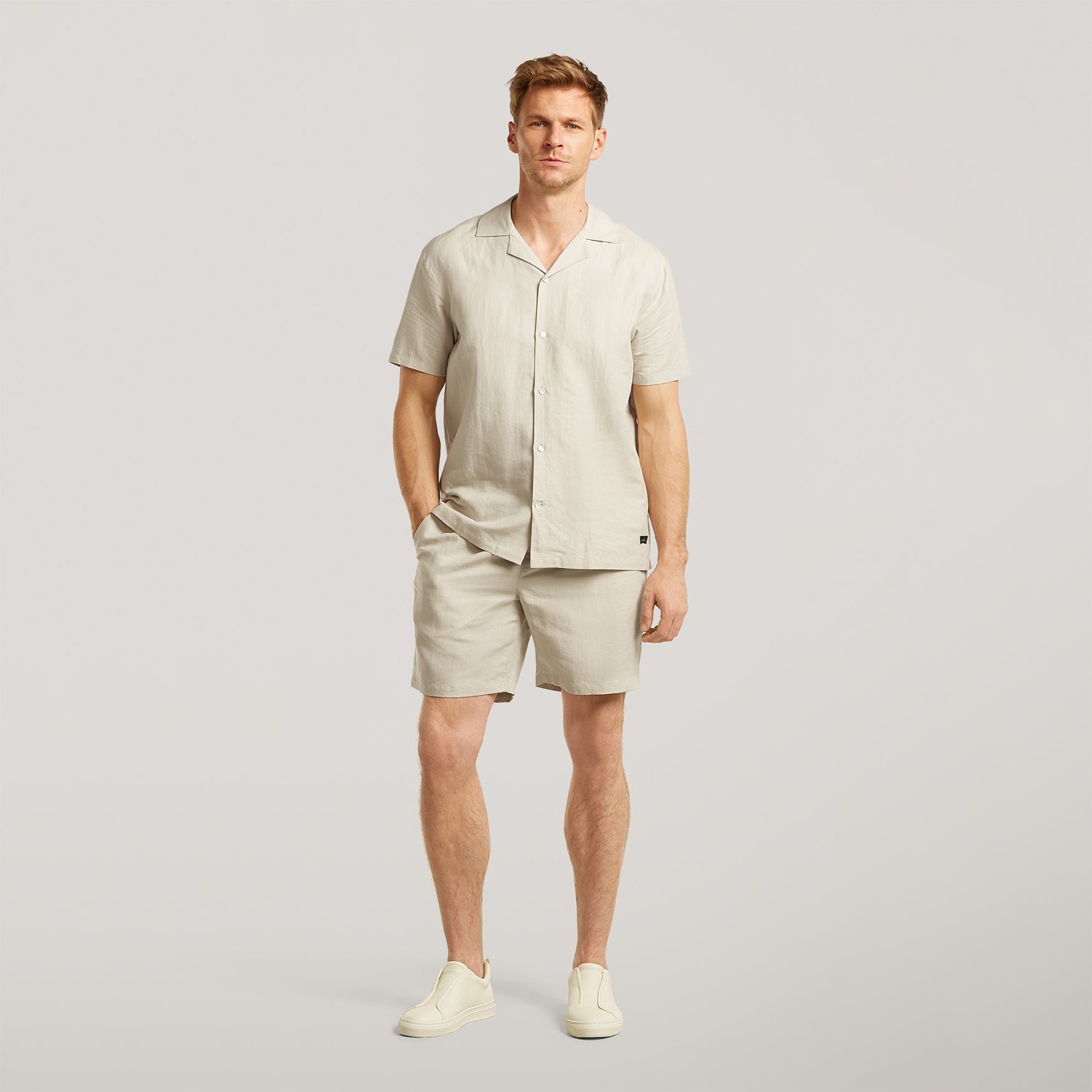 TANNER | Light Sand