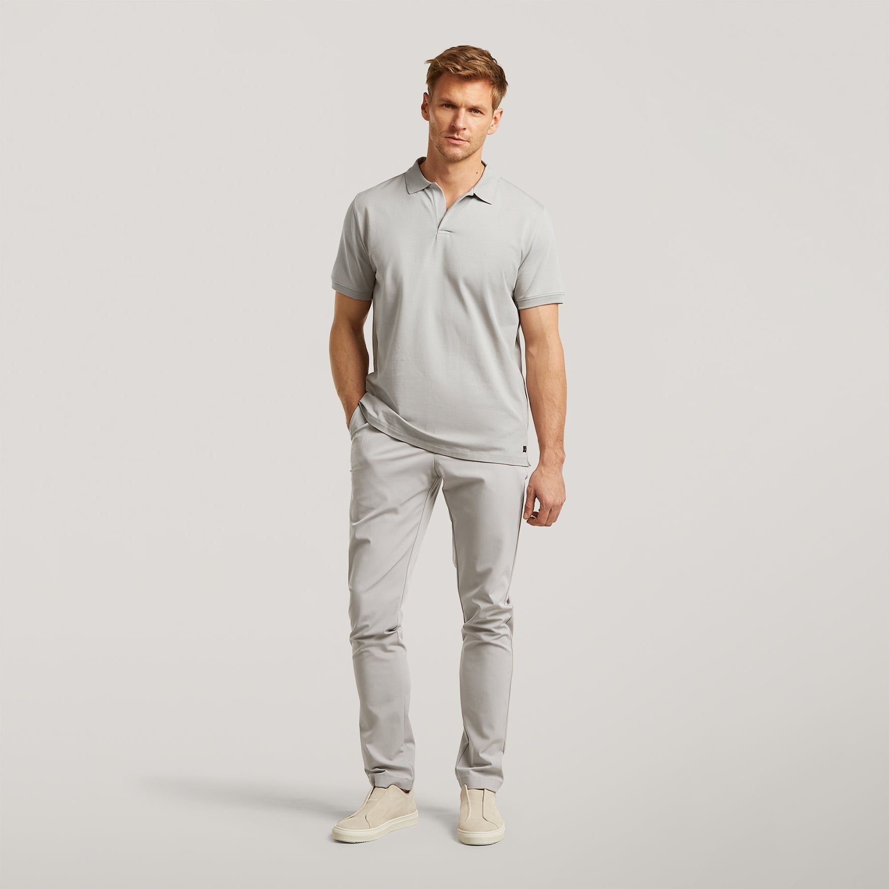 HASTINGS | Stone Grey