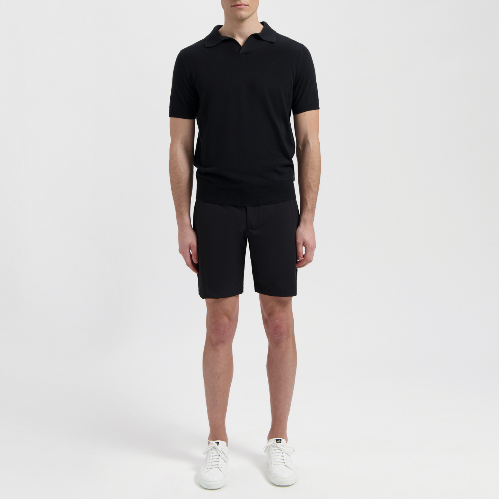 ANDERSON | Pure Black