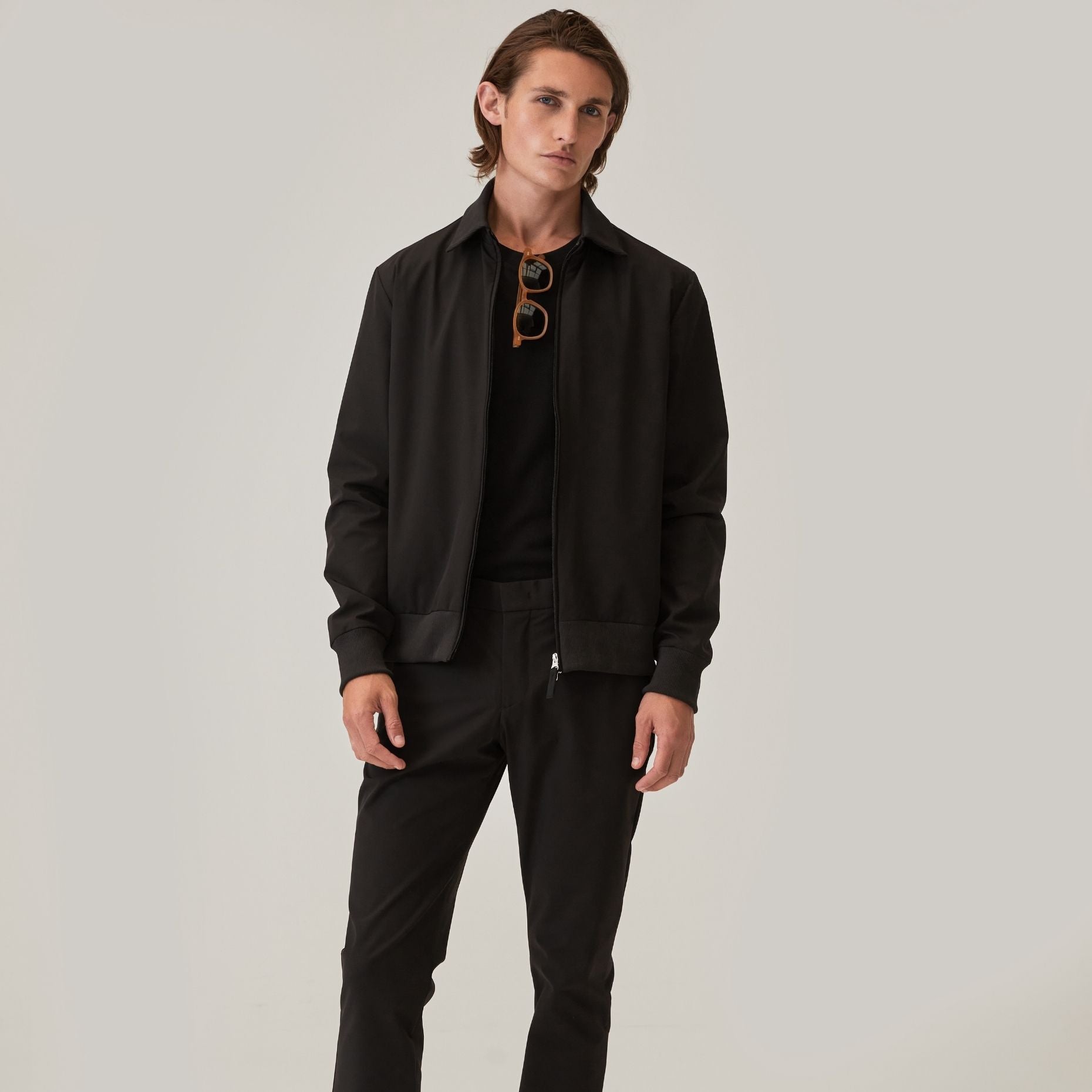 ASHFORD | Pure Black