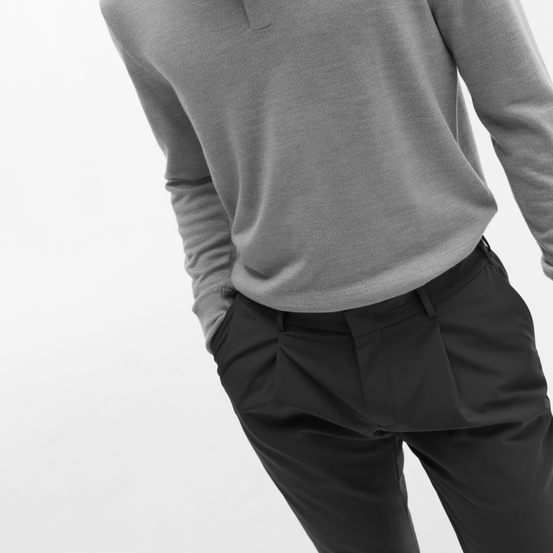EATON | Pure Black