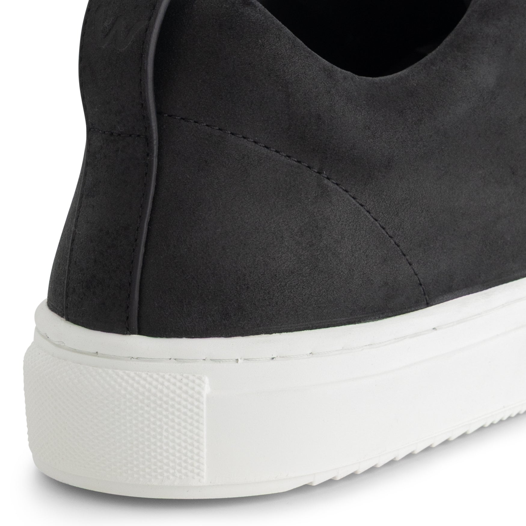 HIGGINGS | Off Black