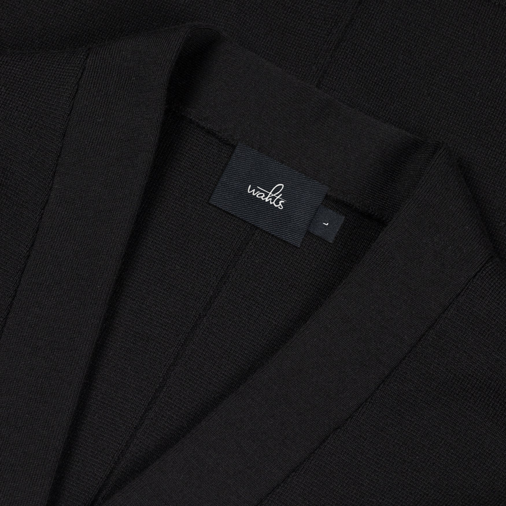HANSON | Pure Black