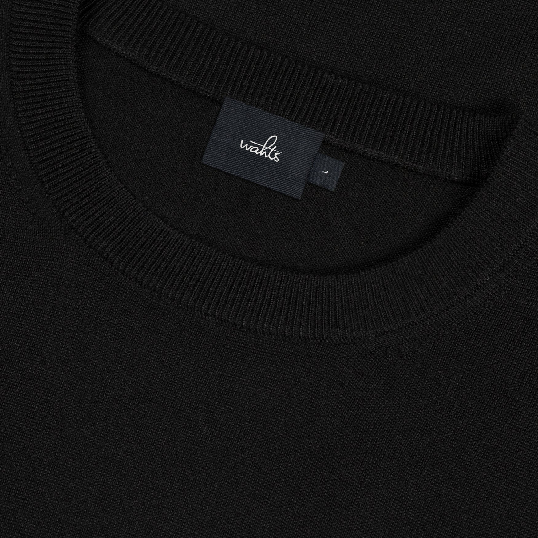 REYNOLDS | Pure Black