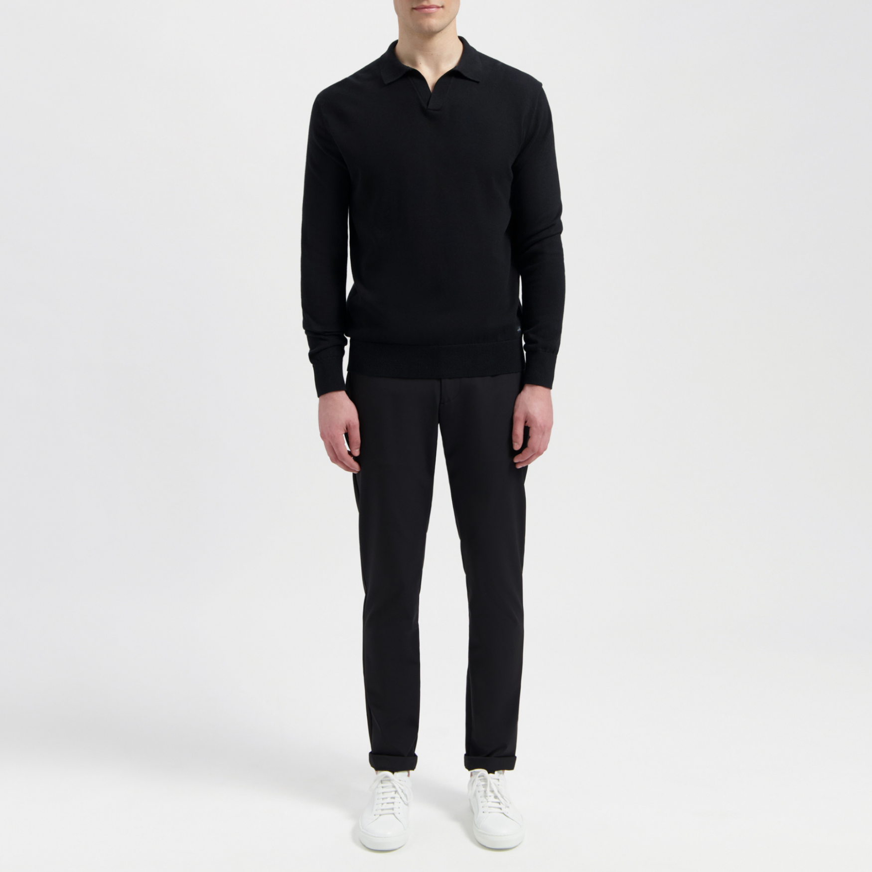 STERLING | Pure Black