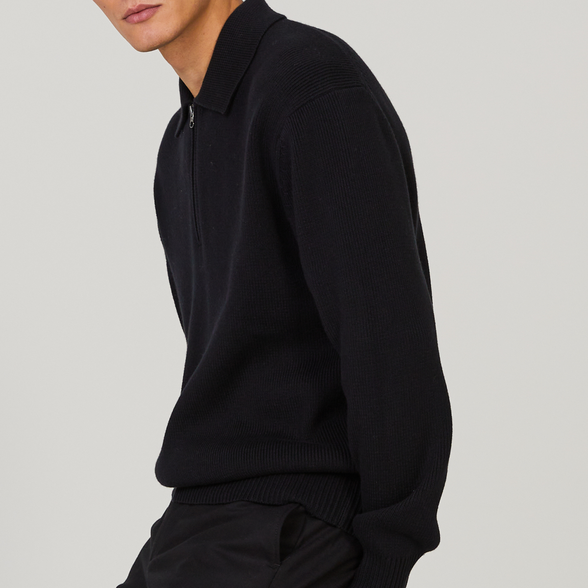 WELLS | Pure Black